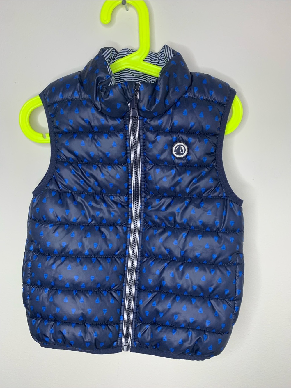 Petit Bateau vest reversible sz 3t boys Navy Blue Puffer with sailboats print